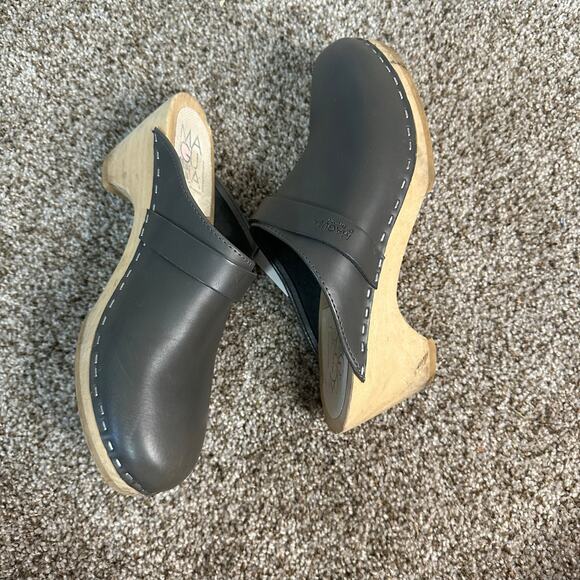 MAGUBA Women's Swedish Clog Size 5 In Black - Picture 6 of 7